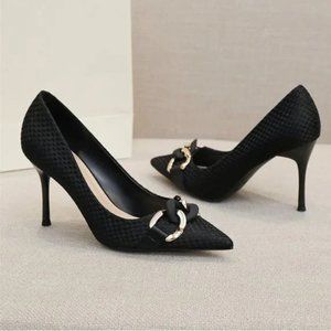 The New Fashion and Sexy Pumps with Pointed Toes